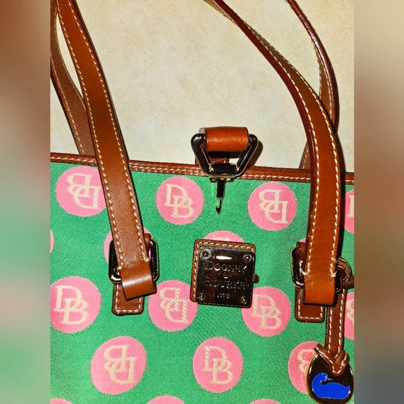 DOONEY  & BOURKE  Vintage ✨️ green and pink shoulder bag - Picture 6 of 9
